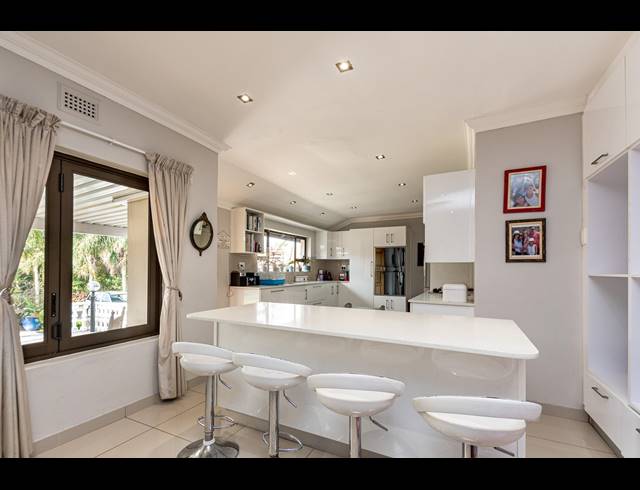 4 BEDROOM HOUSE FOR SALE IN GRAYLEIGH